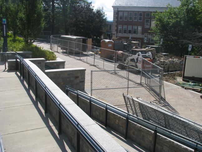 Ramp connecting two levels of walkways